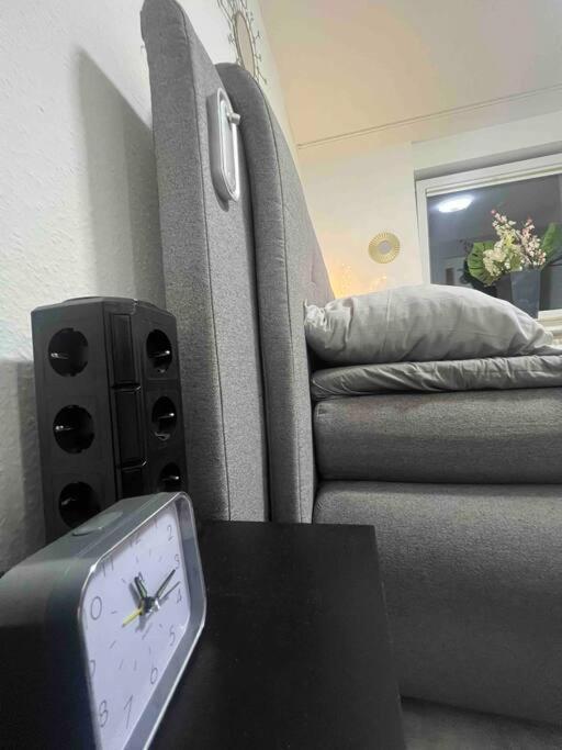 Modernes Apartment Mit 75Qm Mit Balkon & Aussicht アーヘン エクステリア 写真